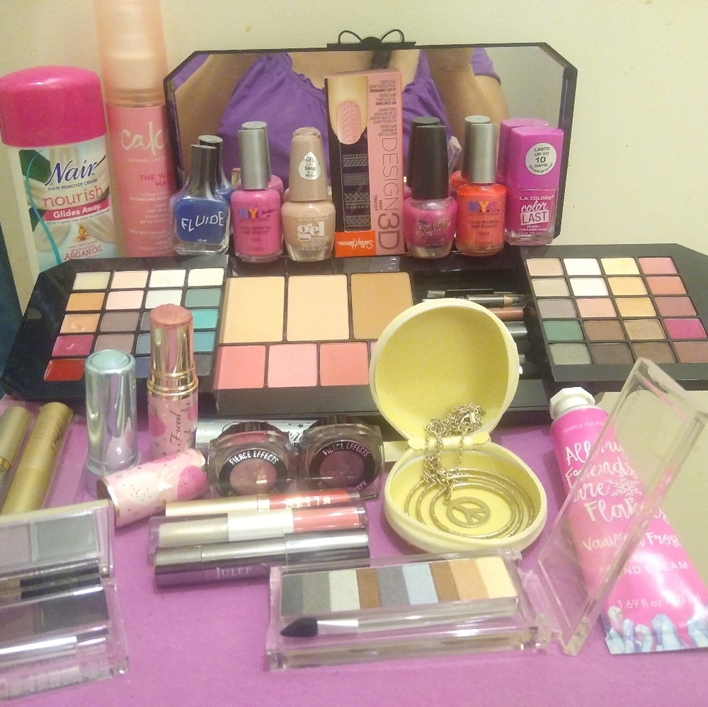 VS Palette & Makeup Lot